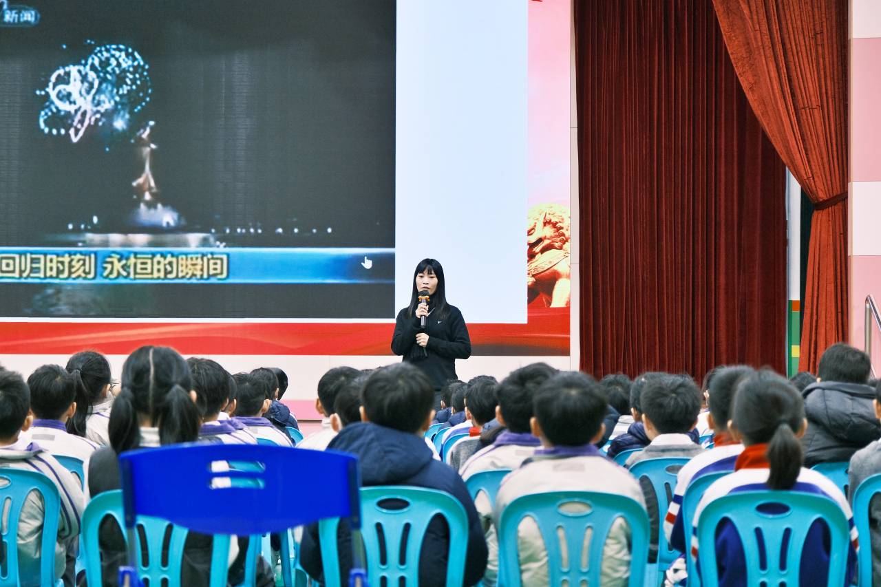 2023y176-04.jpg