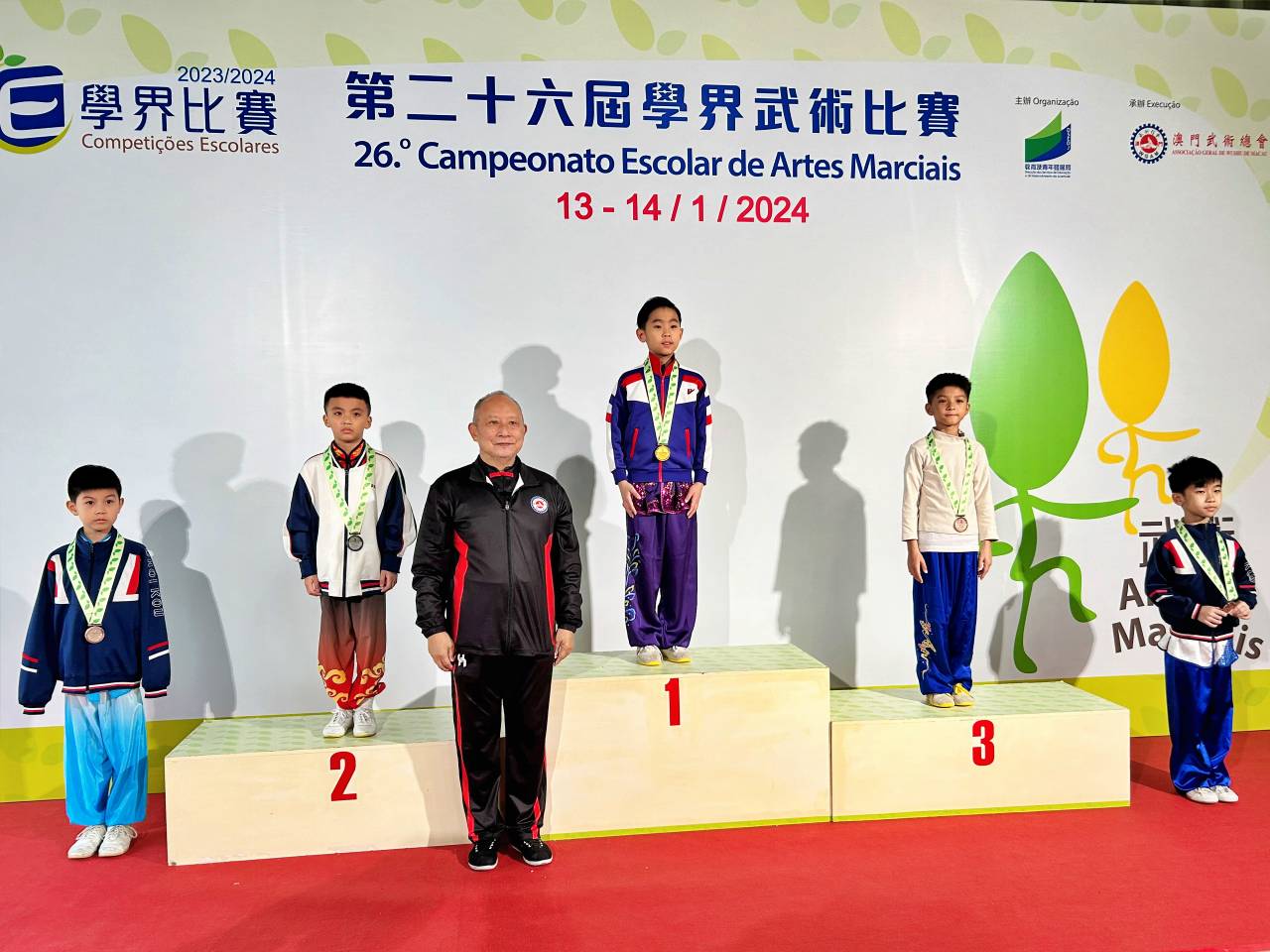2023y215-03.jpg