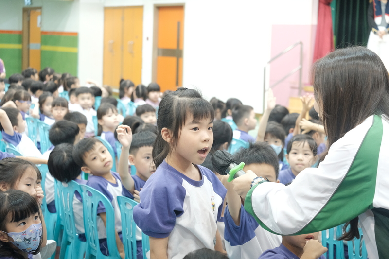 10_9384d.JPG