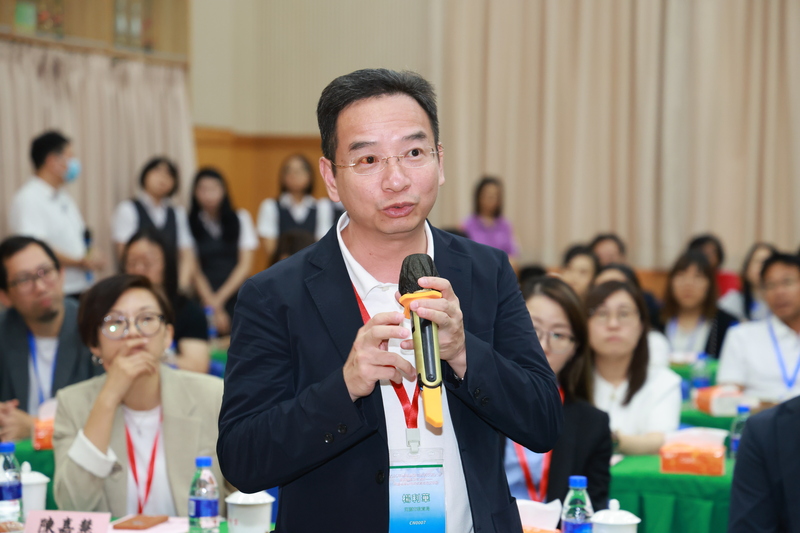 12_cde97.JPG