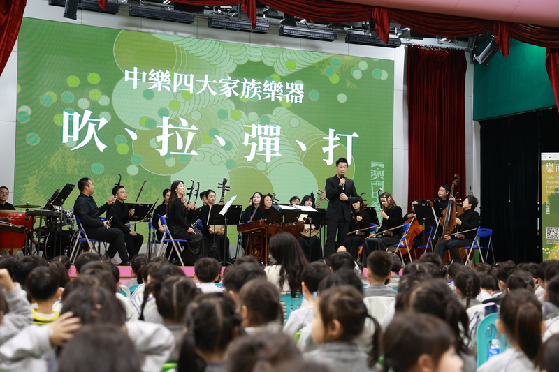 3_f1a08.JPG