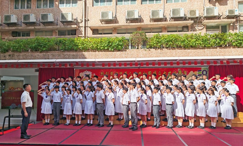 41_071cc.jpg