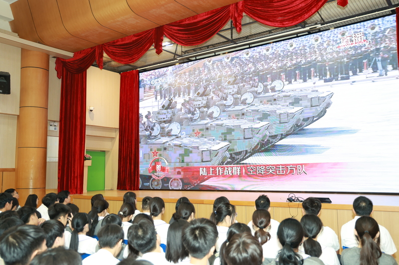 7_00aef.JPG