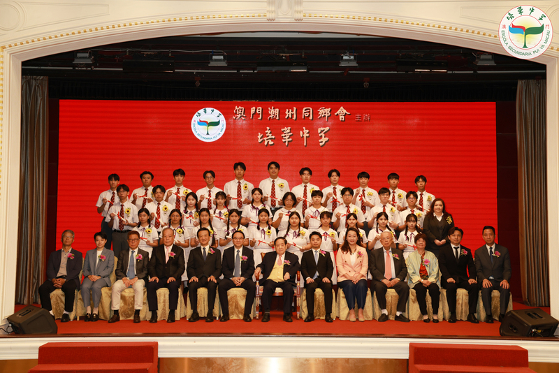 9_8a569.jpg