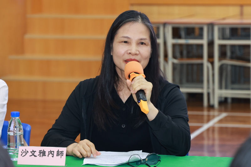 15_f1825.jpg