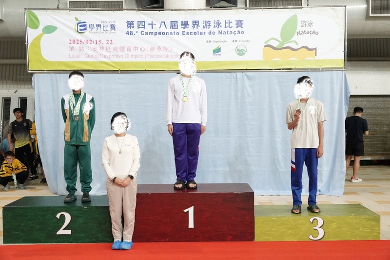 学生获奖成果_101_72d5a.jpg