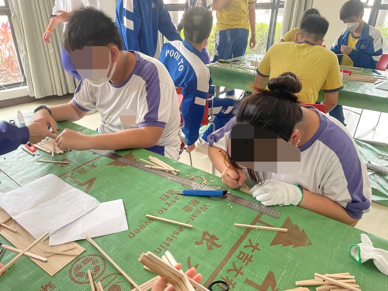 学生获奖成果_338_d036e.jpg