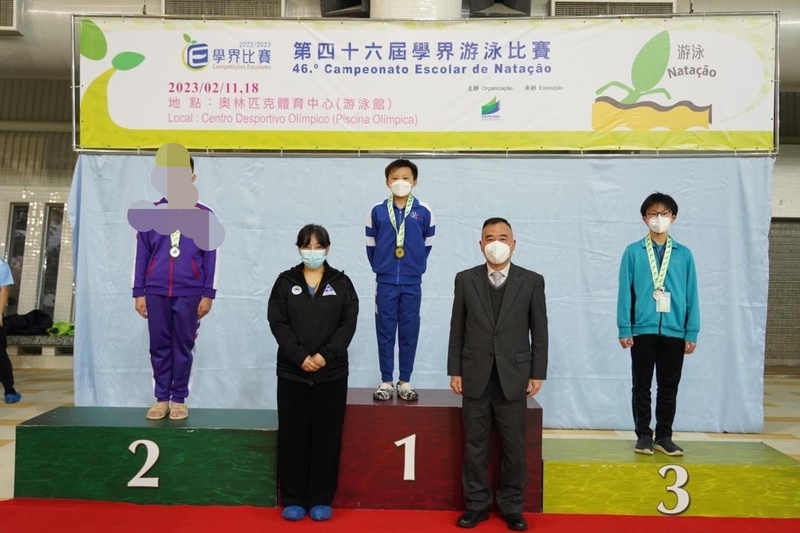 学生获奖成果_364_40aab.jpg